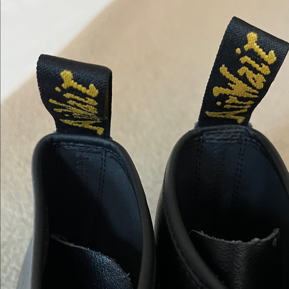Dr. Martens Zavala Black Leather Combat Boots - Women's Size 8 - Picture 4 of 9